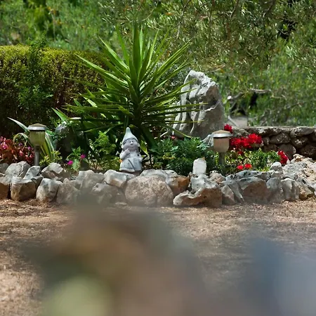 Franka With Pool Lägenhet