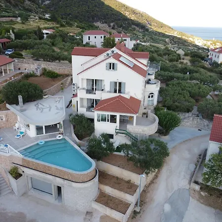 Apartment Franka With Pool *