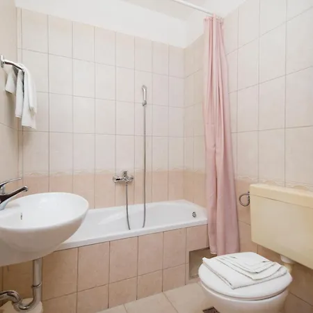 Apartament Franka With Pool