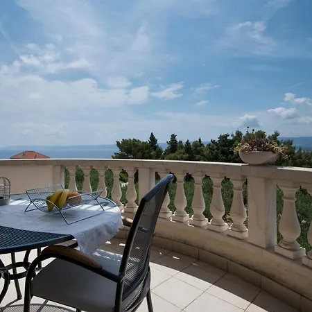 Franka With Pool Apartamento *