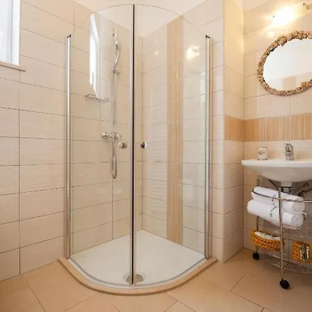 Apartment Franka With Pool