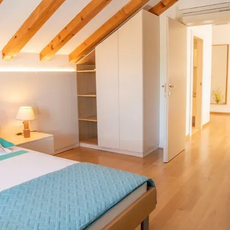 Franka With Pool * Bol