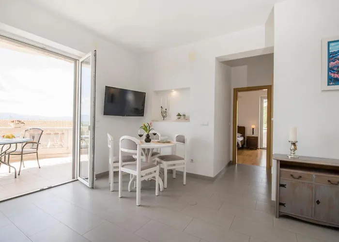 Franka With Pool Апартаменты