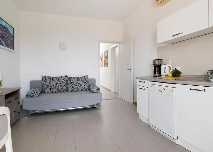 Franka With Pool Апартаменты *