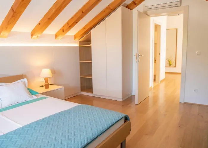 Franka With Pool * Бол