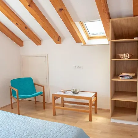 Apartman Franka With Pool Bol