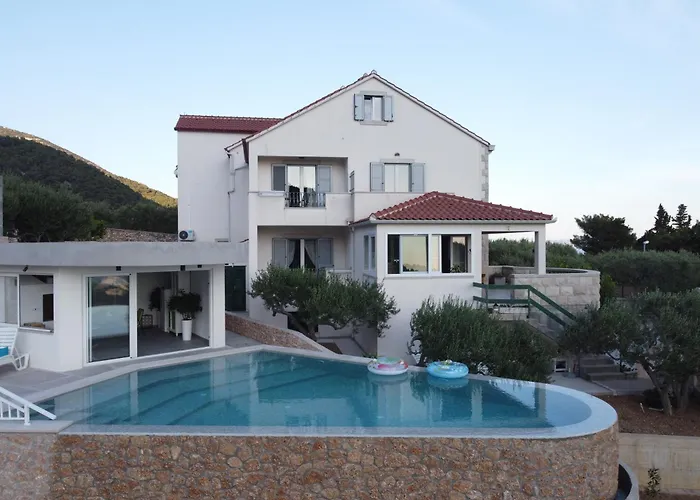 Franka With Pool Appartement